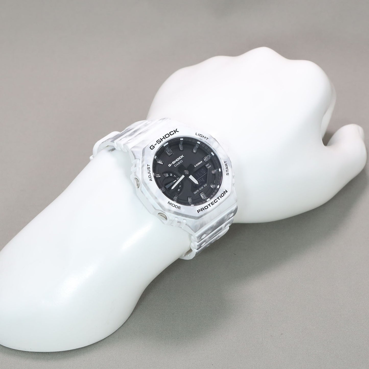 【CASIO】G-SHOCK GRUNGE SNOW CAMOUFLAGE / GAE-2100GC-7AJR