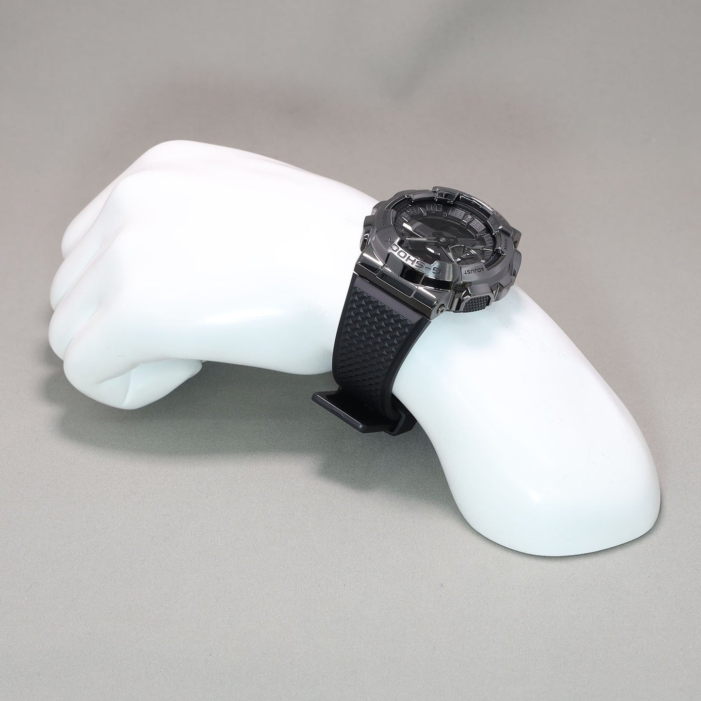【CASIO】G-SHOCK 110シリーズ / メタルベゼル / GM-110BB-1AJF