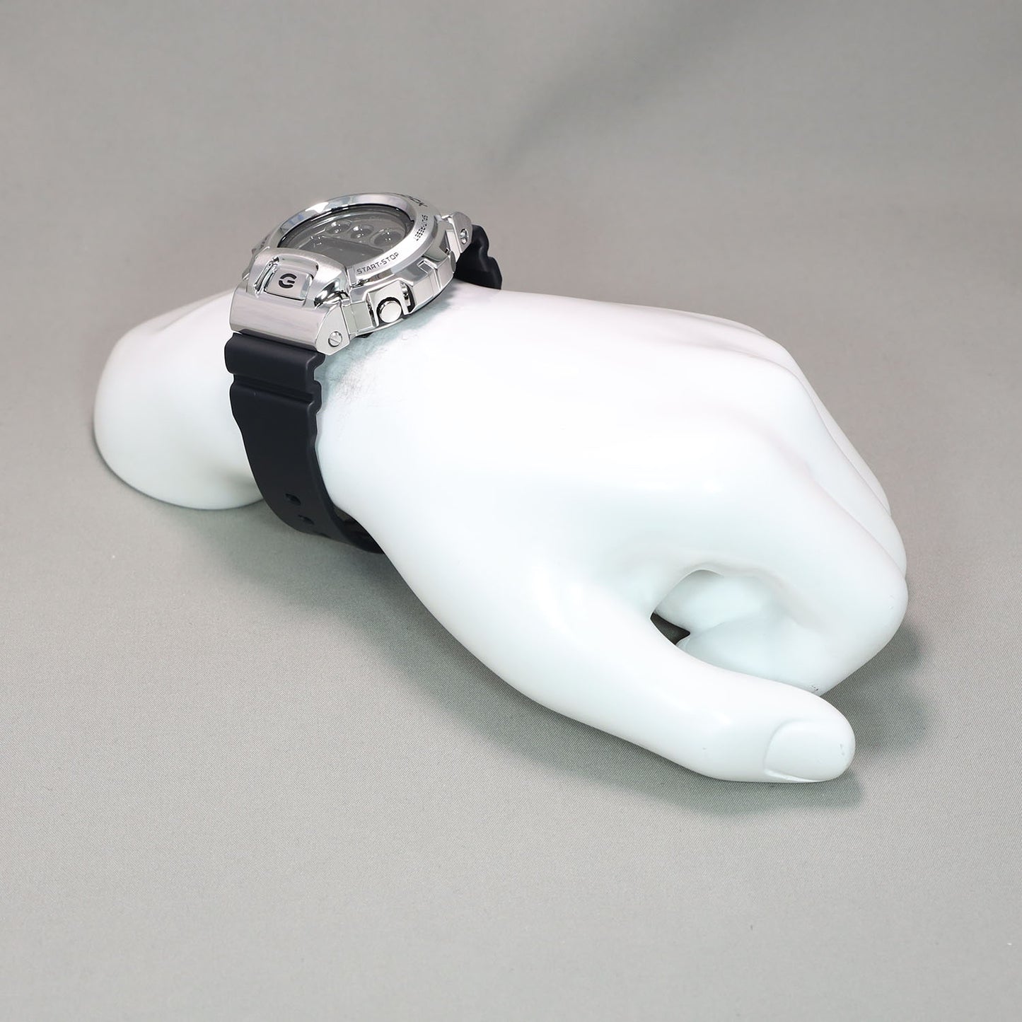 【CASIO】G-SHOCK 6900シリーズ / メタルベゼル / GM-6900U-1JF