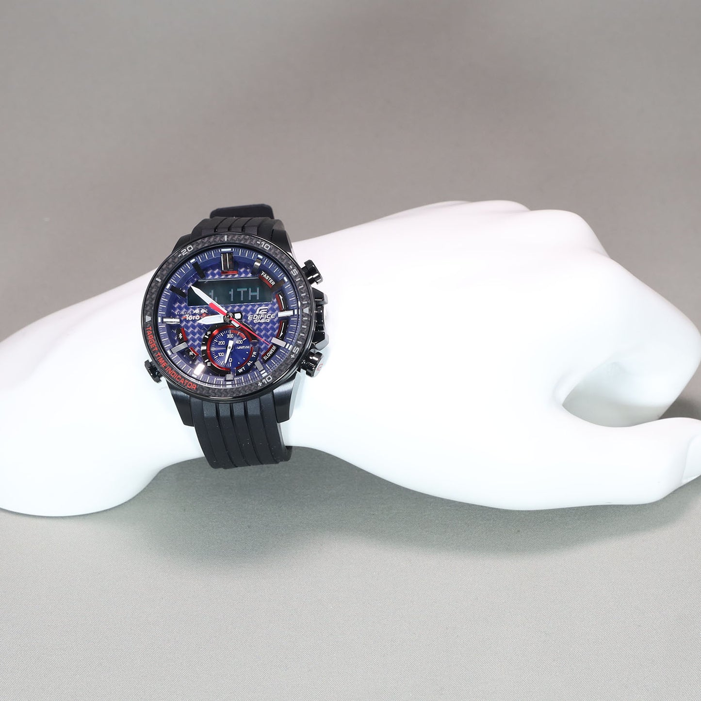 【CASIO】EDIFICE Scuderia Toro Rosso Limited Edition / ECB-800TR-2AJR