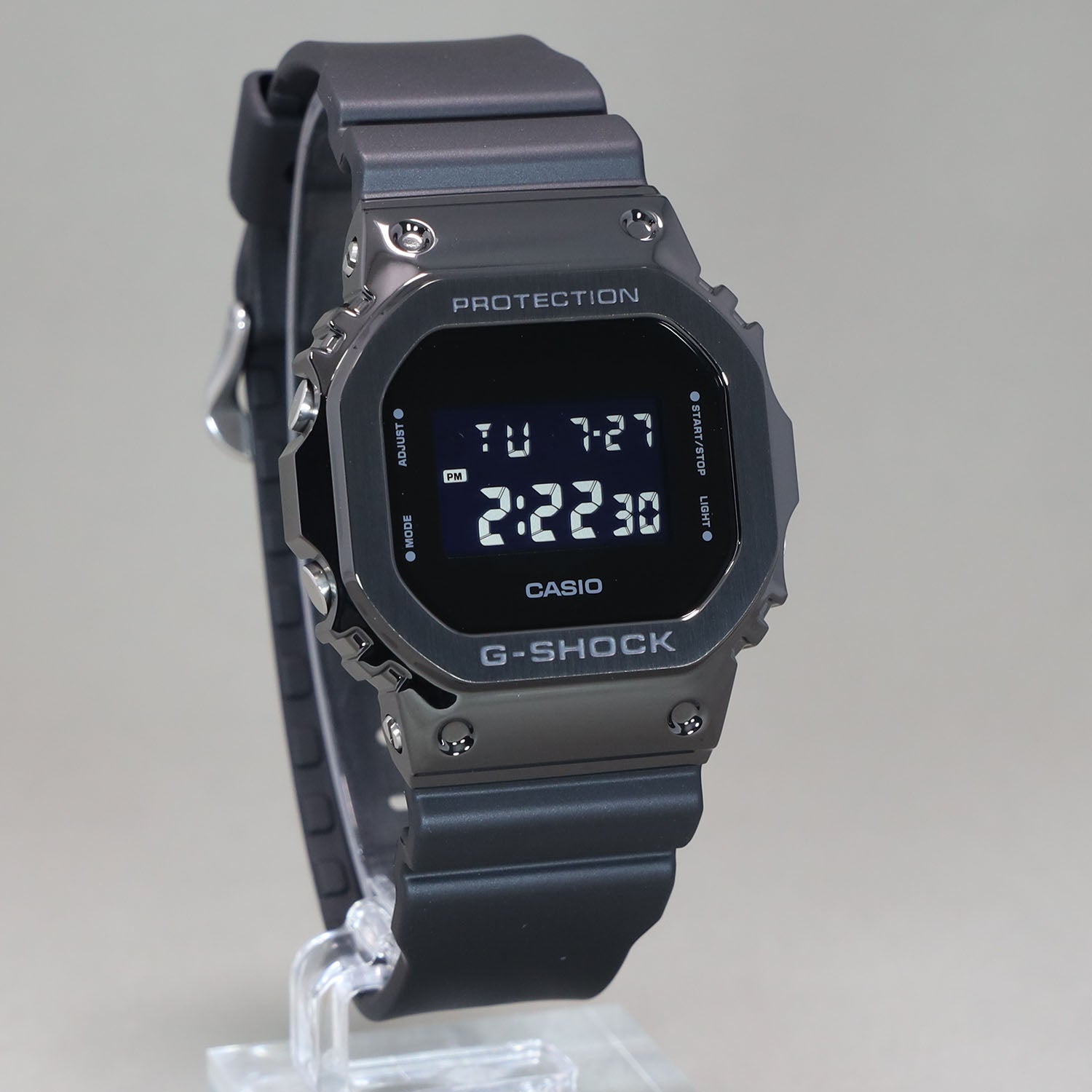 【CASIO】G-SHOCK 5600シリーズ / メタルベゼル / GM-5600B-1JF